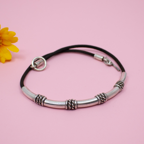 925er Unisex Leder Halskette Detail