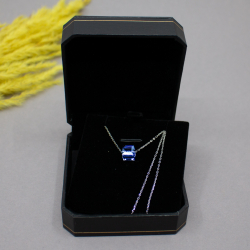 Alex Perry Halskette 925 Silber 'blue crystal cube' Bild 2 Alex Perry 925er Kette mit blauem Anhaenger Box