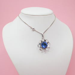 antiker 835er Fischland-Anhaenger blauer Stein