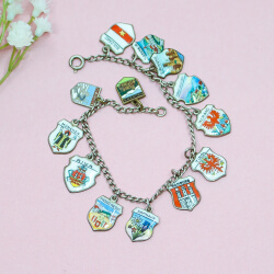 Vintage 835er Bettelarmband mit 13 Wappen