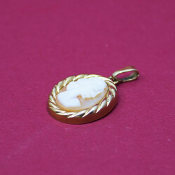 333 / 8 Karat Anhänger Muschelgemme - Damenportrait 333 Gold Anhänger