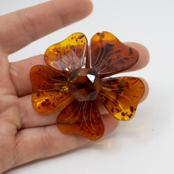 835er Bernstein Brosche Blume Groesse