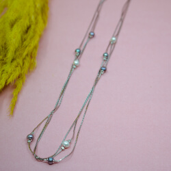 925er Silber Kette mit weißen & schwarzen Perlen Detail
