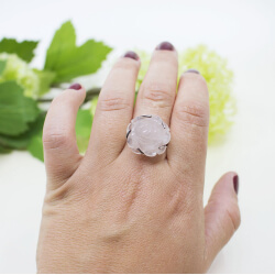 925 Silber Ring, Gr. 56 mit geschnitzem Rosenquarz 925 Sterlingsilber Ring mit Rosenquarz