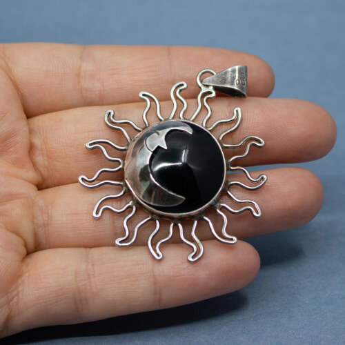 925 Silber Onyx Mexico-Anhänger 'Strahlender Mond', Größe