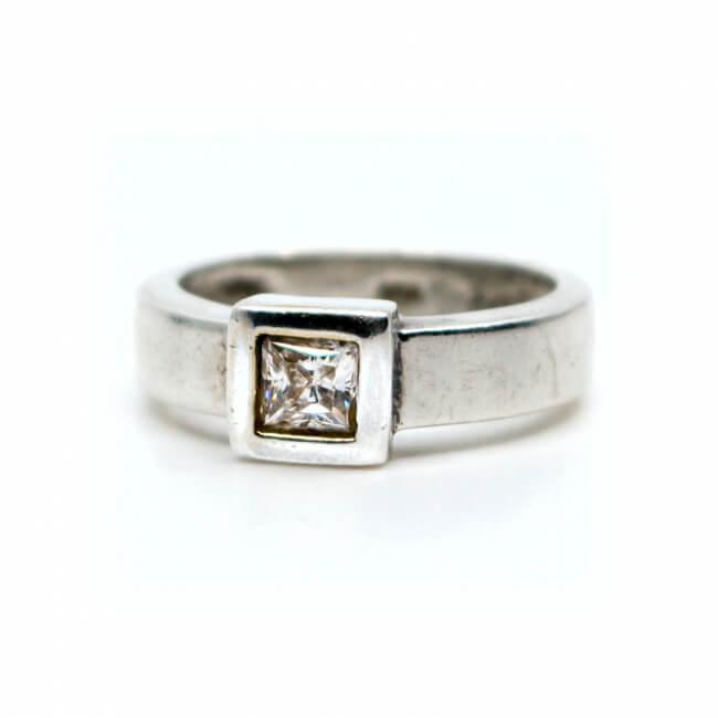 925 Silber Ring massiv weißer Zirkon Front