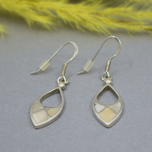 925er Ohrringe mit Muscheleinlage