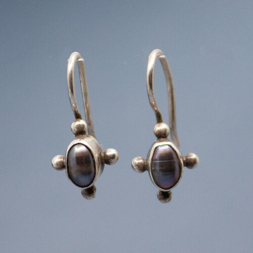 925er Ohrringe mit schwarzer Perle