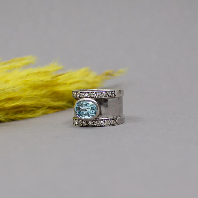 925er Ring mit blauem Stein Front