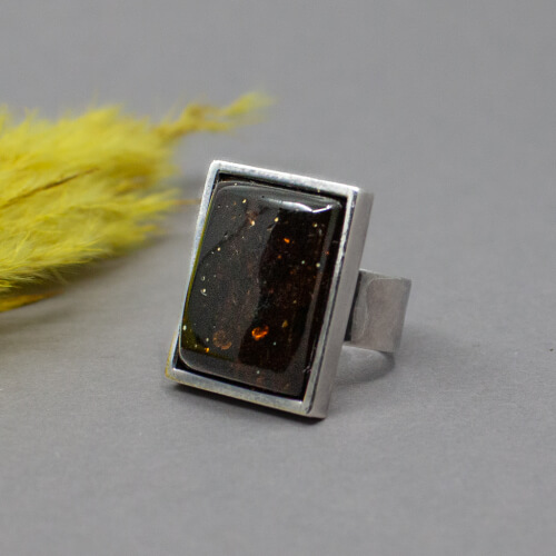 925er Ring mit eckigem Bernstein, Front