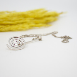 glänzende Spirale, Donut-Halter 925 Sterlingsilber 925er Spirale an 925er Kette Seite
