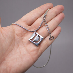 Dior silberne Halskette Groesse