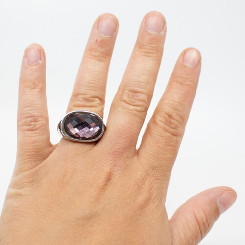 Esprit 925er Ring lila Stein Tragebeispiel
