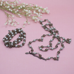 Pullover-Kette und Armband von Esprit Esprit graues Set Armband Kette