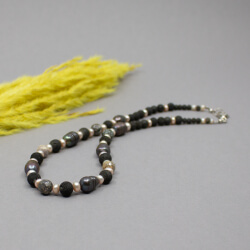 Ethno Halskette mit Perlen & Lava & 925er Schließe