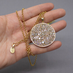 goldene NOELANI Pulloverkette & Swarovski Kristalle goldene NOELANI Pulloverkette & Swarovski Kristalle Groesse