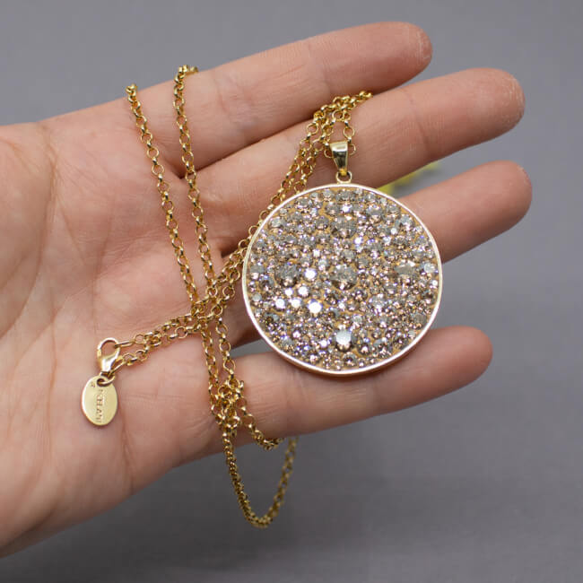 goldene NOELANI Pulloverkette & Swarovski Kristalle Bild 1 goldene NOELANI Pulloverkette & Swarovski Kristalle Groesse