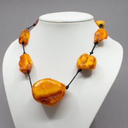 Gross-Bernstein-Kette mit Lederband Tragebespiel