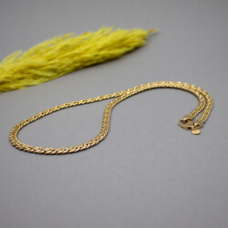 Grossé goldene Halskette
