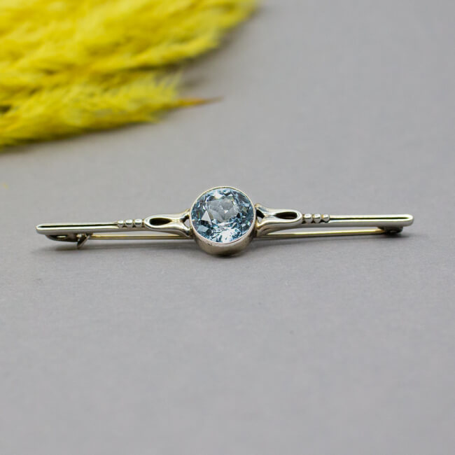 Jugendstil Brosche 835er Silber mit syn Spinell