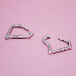 Liebeskind Edelstahl Ohrringe Detail