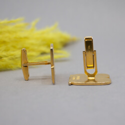 Museum of Metropolitan Art aegyptische Manschetten Knoepfe liegend