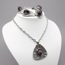 Nordfriesische Zinnschmiede - Kette & Armband Nordfriesische Zinnschmiede - Kette & Armband