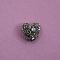 925er Pandora Herz mit Glitzersteinchen Pandora 925er Herz mit Zirkonia