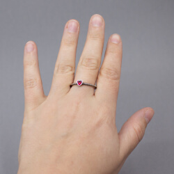 Pandora 925er Ring 'Herz' Tragebeispiel