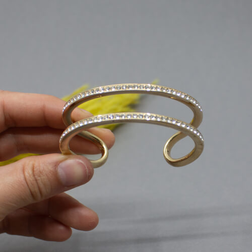 Pierre Lang Armspange golden Detail