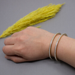 Pierre Lang Armspange golden Tragebeispiel