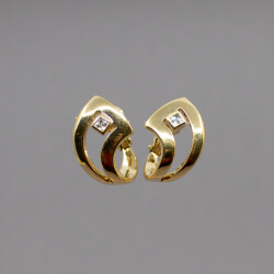 Pierre Lang goldene Ohrringe 'Quadrat' Front