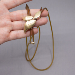 Pierre Lang Gummi-Kette mit Anhaenger Front