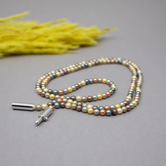 Pierre Lang exquisite Multicolor Perlenkette 70 cm Bild 1 Pierre Lang Perlenkette Silbern Detail