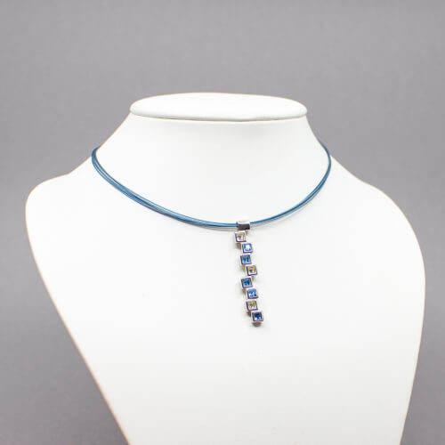 Pierre Lang blaue Halskette mit silbernen Anhaenger