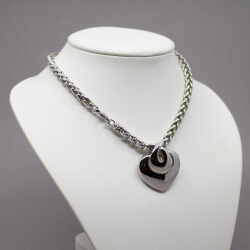 Pierre Lang silberne Kette mit Anhaenger Tragebeispiel