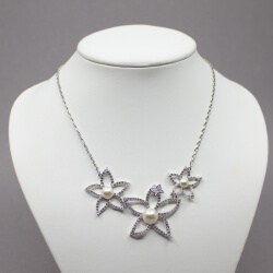 Sonderedition Pierre Lang Halskette 'Snow White' Pierre Lang silberne Kette 'Snow White' Tragebeispiel