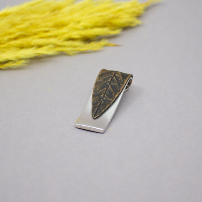 Pierre Lang großer Anhänger mit Blattmotiv Bild 1 Pierre Lang silberner Anhaenger 'Blatt'