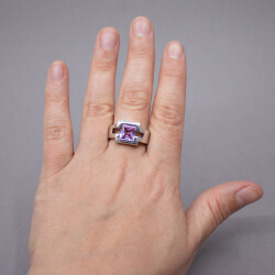 Pierre Lang silberner Ring lila Stein Tragebeispiel