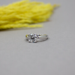 Pierre Lang silberner Ring mit Glitzerstein, RG 55 Pierre Lang silberner Ring mit Glitzerstein