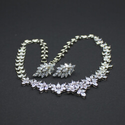 Schmuckset mit Zirkonia von Senso di Donna Detail