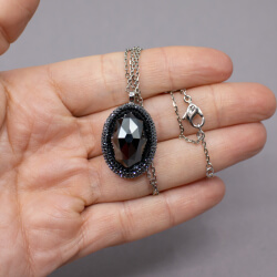 Swarovski silberne Kette 'schwarzes Auge' Groesse