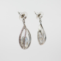 Swarovski silberne Ohrringe, Seite