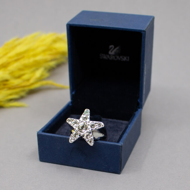 Swarovski zeitloser Cocktailring 'Stern' Bild 1 Swarovski silberner Ring 'Stern'