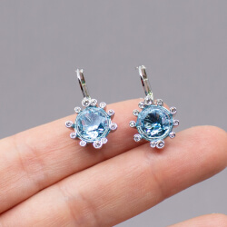 Swarovski silbernes Set mit blauem Stein Ohrringe