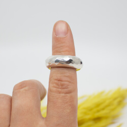 Thomas Sabo 925er Ring am Finger