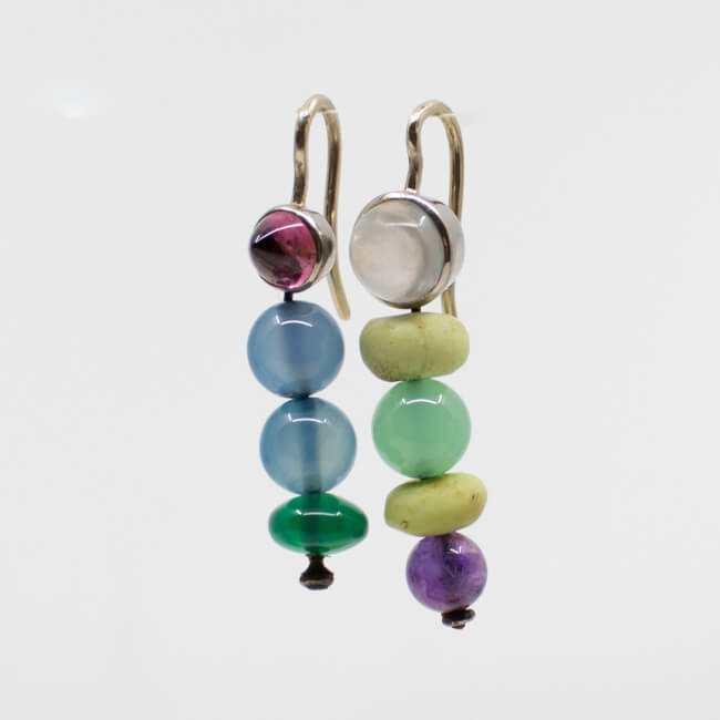 Ungleiches Paar 925er Designer Ohrringe - handarbei Bild 1 Ungleiches Paar 925er Designer Ohrringe - handarbeit - Detail