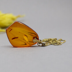 Vintage AmDouble Kette mit Bernstein Anhaenger Detail