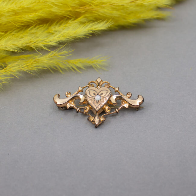 Vintage Art Deko Brosche Detail