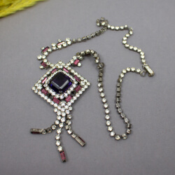 Gablonzer Strass-Kette Art Déco Ära, in Lila & Weiß Vintage Gablonzer Halskette Detail